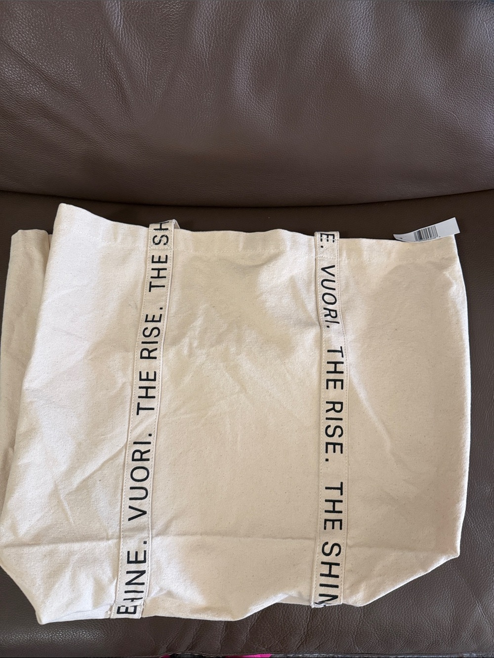 Vuori Natural Canvas Tote with Branded Webbing Straps NWT - Picture 3 of 4